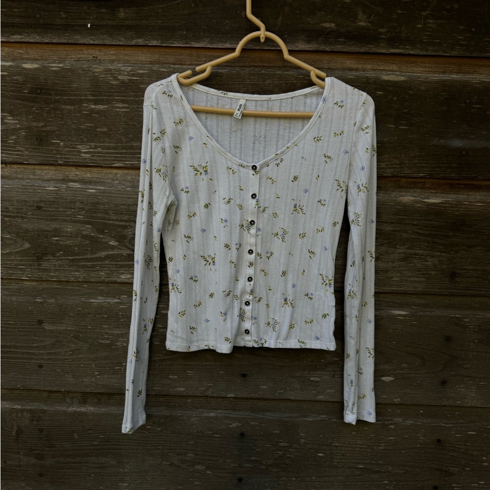 Floral Button-Up Long Sleeve Top